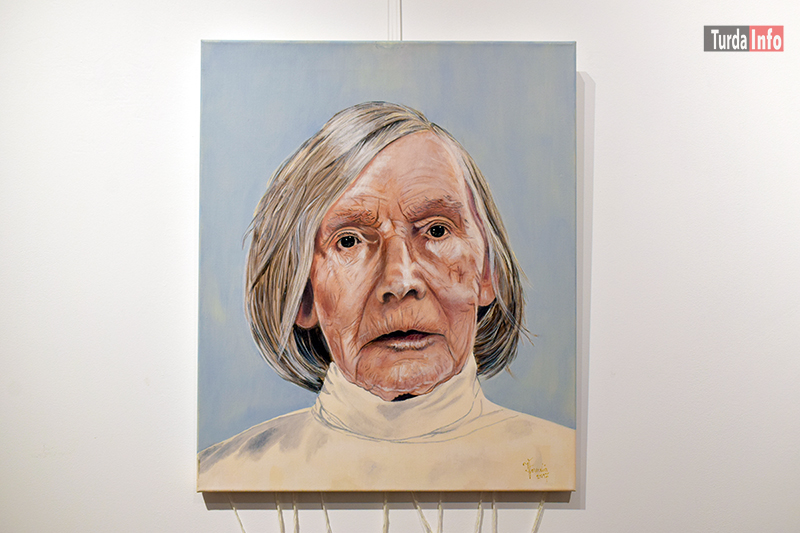 Descătușare - expoziție de portrete realizate de Cornelia Vidrașcu
