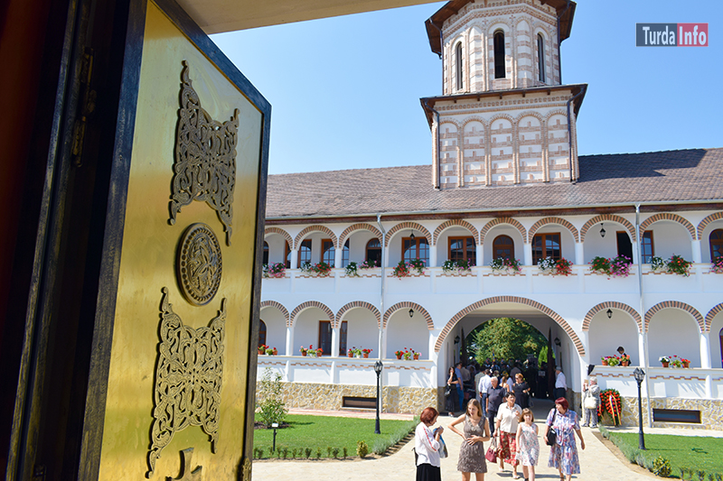 Mânăstirea Mihai Vodă de la Turda a fost sfințită. Vezi cât de frumoasă este!